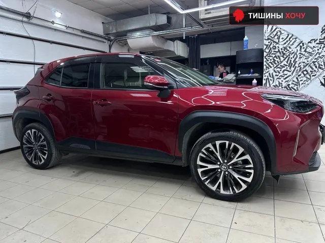 Toyota Yaris Cross в студии